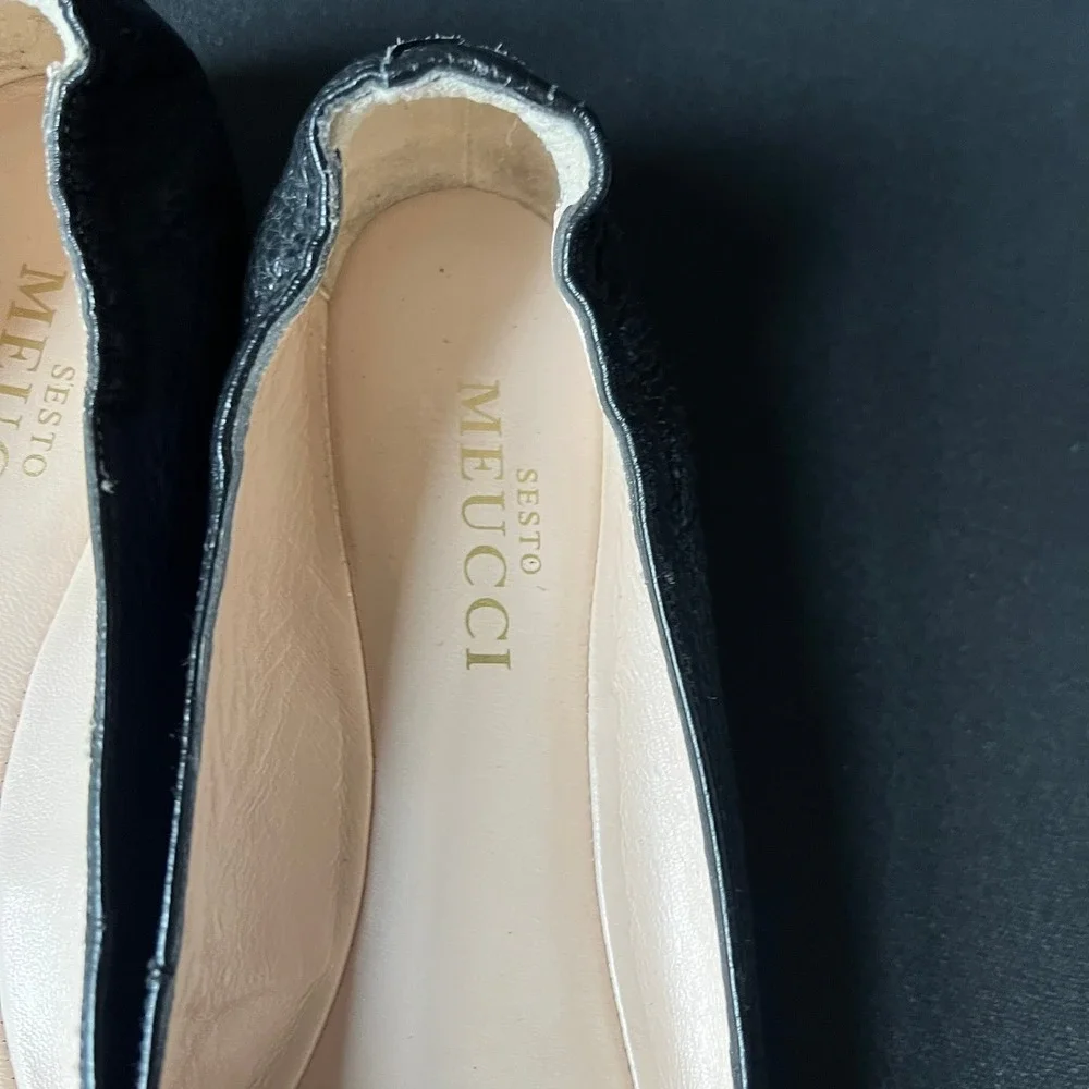 Sesto Meucci Black Pebbled Leather Ballet Flats 8.5 Minimalist Capsule Office